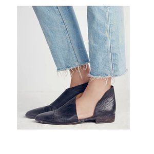 Free people Royale Flat open side bootie size 7.5